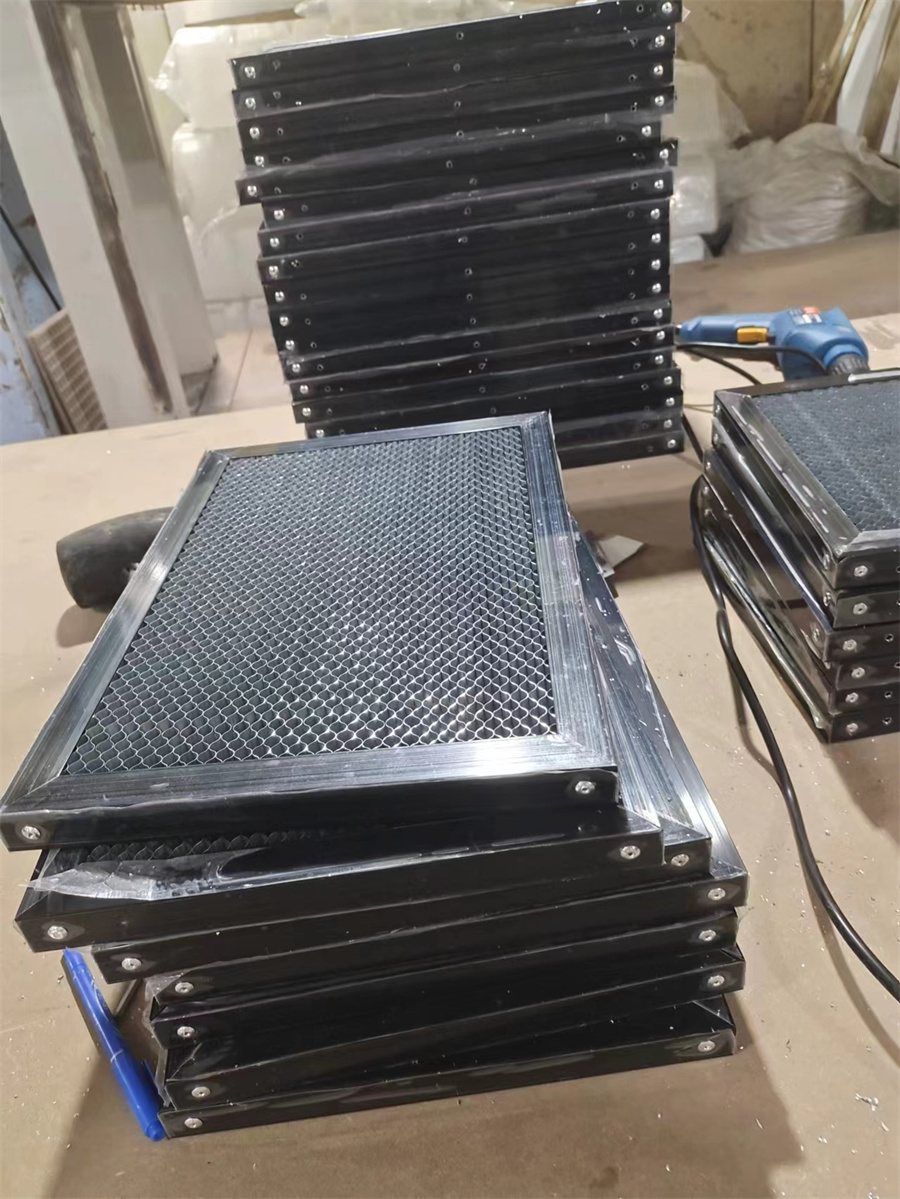 铁蜂窝包框氧化黑